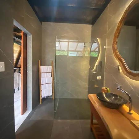 Suites Casa Colibri Mindo Exterior photo